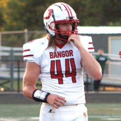 6’1 200lbs~football🏈 FB/LB~Basketball🏀~ Track🏃~Class of 25’🎓~2.9Gpa~Hudl: https://t.co/1Mj7tmktXl