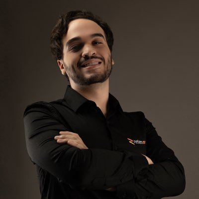 Fundador @retenmax Transformo empresas com IA e estratégias inovadoras