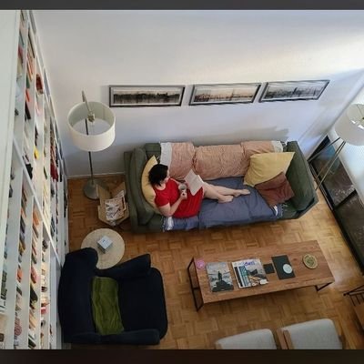 JohanaCifuente5's profile picture. Doctora en literatura @uniandes