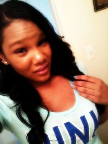 Follow me!! I Tweet random shyt we all can relate to.Read,Retweet,Follow..Easy.... #TeamFollowBack,#TeamLightSkin,#TeamGuilty