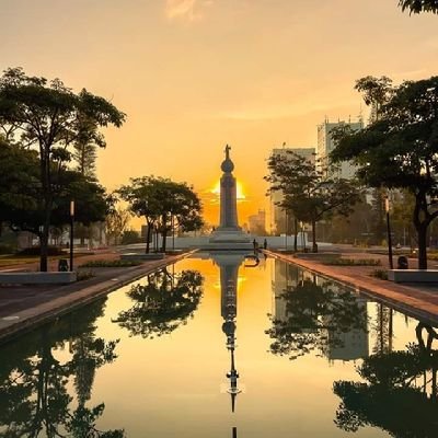 La ley más importante, tu moral.-
El mejor abogado, tus principios.-
y el mayor juez, TU CONCIENCIA.-