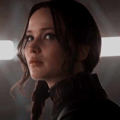 BumannTaylor's profile picture. the sun persists in rising so i make myself stand.