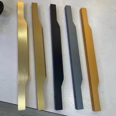 At present, our company's hot aluminum profiles include led profiles, skirtingboard, T/U/L tile trim, wall panel profiles, Great Wall aluminum panels