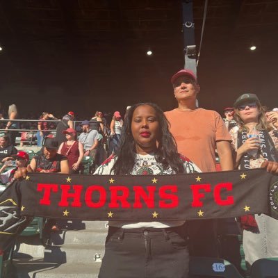 I’m a Proud Somali-American🇸🇴🇺🇸| Filmmaker🎬| Code Lover👩🏽💻| UN Supporter🇺🇳| Nike enthusiast⚽️| Above all, I cherished Humanity🌍| #ShareYourStory