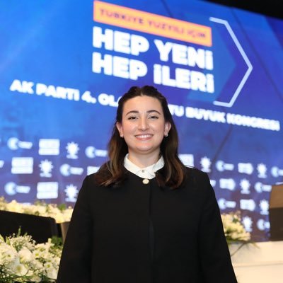 AK Parti MKYK Üyesi | İnsan Hakları Başkan Yardımcısı | Regula Hukuk-Kurucu Ortak | AIESEC Alumni