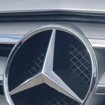 troysartori's profile picture. 