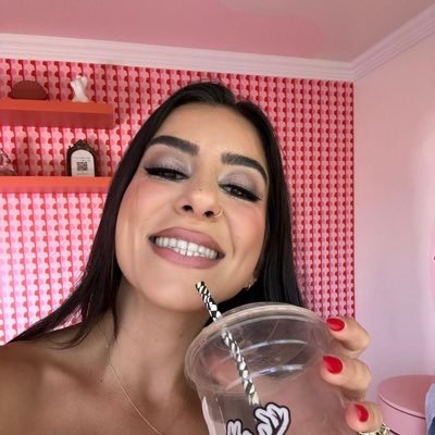 OmoLile2's profile picture. just want to live my life