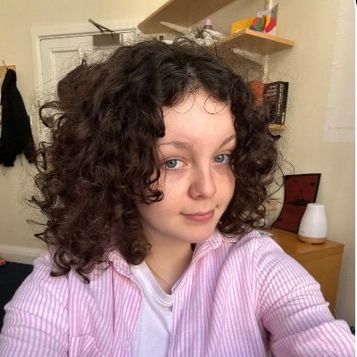 Cambridge SU #CambTweet - Cambridge students’ daily lives! Tweets from Mae (she/her) a state school educated, 2nd year Law student @Pembroke1347. Ask away!