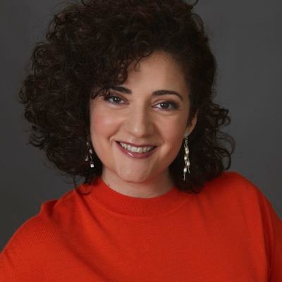 MariaMiroM's profile picture. Spanish lyric soprano, loves singing around the world, discovering new places, good food & being with family and friends!