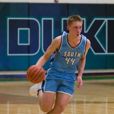 Student Athlete/Downers Grove South / Class of 2024/  6'7 /  Forward / GPA 4.1
🇱🇹🇺🇲
JustinSveiterisBasketball@gmail.com