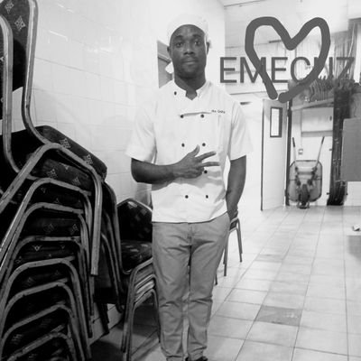 ositaemeka31's profile picture. emecuz loves mu 🎧football⚽am a chef as well🧑‍🍳🥗