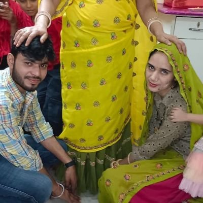 RMeeenaraj's profile picture. Only call me meena ji