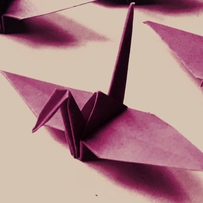 THEORIGAMIONE's profile picture. “ the glamor one ! “