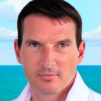 joeldufour's profile picture. De la pub. De la photo. Du graphisme ... on mélange ;-) Et cela me ressemble un peu ... . FB : dufour.joel