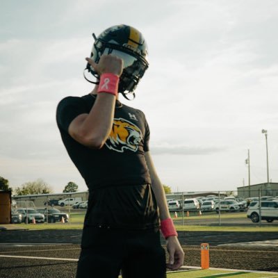 Mount pleasant tx| class of 24 | WR 5’10 160| 4.54 40| 4.0 gpa| multi sport athlete (owenjames1109@gmail.com) https://t.co/bYB79cKcZ2