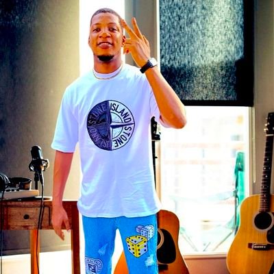 IgwegbePas64066's profile picture. Am a musician
                         And I am 
                 Musically Tested 💫💫