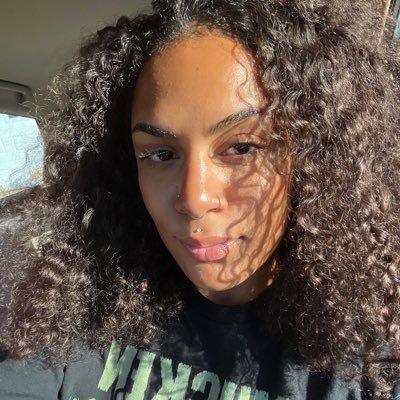 angieee189's profile picture. 