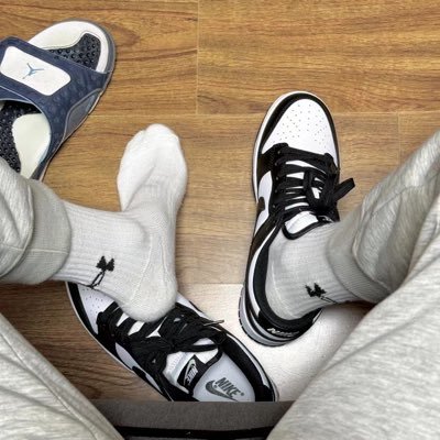 TQ11s's profile picture. 魔都，1 ，dom 小主，打招呼不发照片不回。约炮勿扰。喜欢小狗 qq1324572355，v：-Xz18-  爆照备注来的目的不然不通过