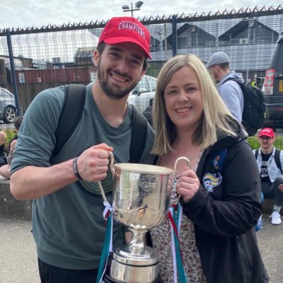 Christian,mum to 3 delightful children and supporter of the Challenge Cup,Elite league and Playoff champions 🥅🏒 🏆🏆🏆 #BleedTeal #WeAreGiants