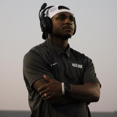 Coach White Profile