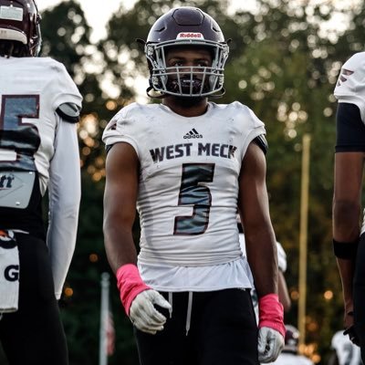 God first💚☝🏾|LB/RB @ WestMeck|Football, Wrestling and Track| 6’0 205 | 3x all conference and all state football player | 4x all conference wrestler |