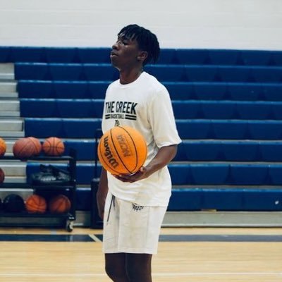 2024 | G|5’11| 160lbs|3.9GPA| 900 SAT|19 ACT|Battery Creek HighSchool | instagram: whiteejw0831 | email: official.eswag@gmail.com| phone: 8434414908|