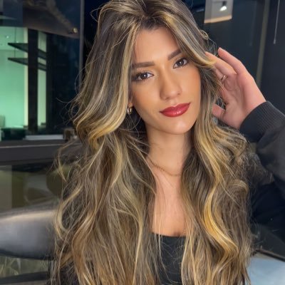 gpinheiro44's profile picture. insta: @_gabrielagpinheiro