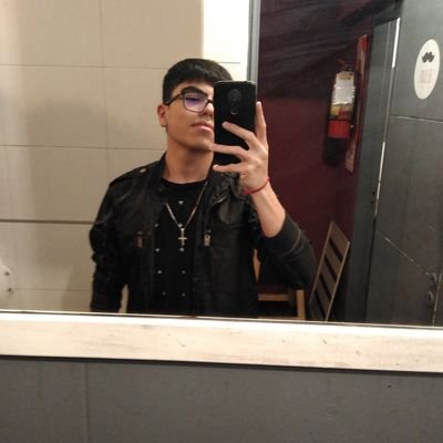 MNiico19's profile picture. 