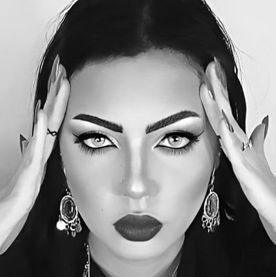 Official twitter account of the blogger Mai Essam Model and make-up art 
👑Queen of September
 الحساب الاحتياطي👈@a3_soo4
