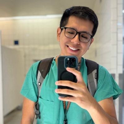PGY-1 IM- University of Miami/Jackson health system💚🧡|
|IMG🇵🇪| Latino health advocate | He/his/el | @youhavematched |@chicagoMola | @AAPPHealth