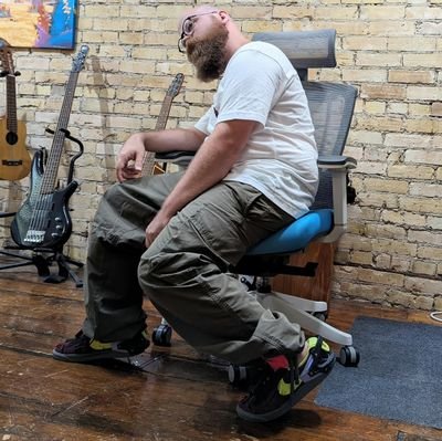 WiselyIRL's profile picture. @atWisely personal account