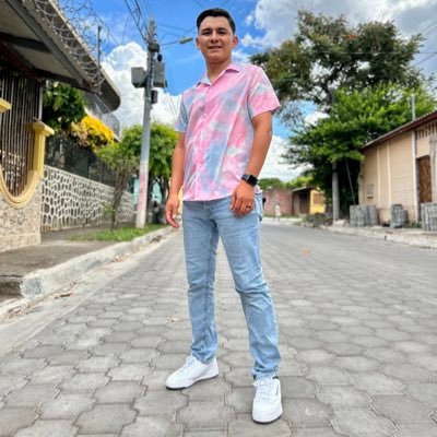 Dios ha prometido estar contigo hasta el fin por eso escribo sin fin, pues el fin nunca va acabarse. •Instagram: @ernesto7music •https://t.co/EdOyYxqPRc