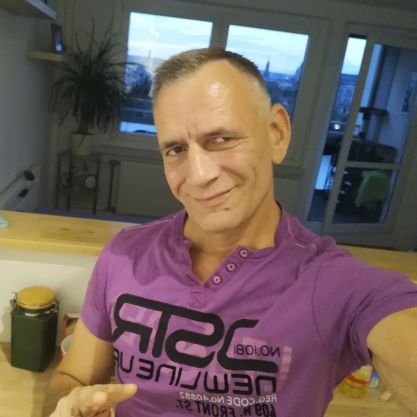 Dresdner🌈
Meist in der Realität unterwegs ,Sport,Kultur, Musik
und alles was uns das Leben schenkt 🙋 Altenpfleger mit 💕