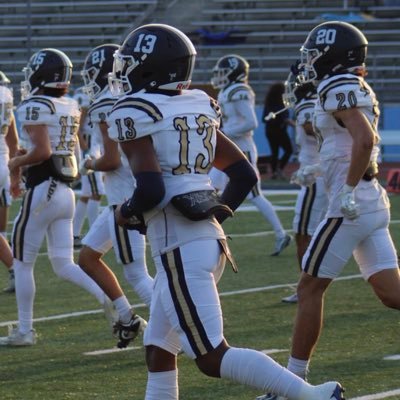 |c/o 2025| |los oso Highschool🐻| 5’11 185  | wideout receiver/db| 3.2 gpa DMs are open 📲