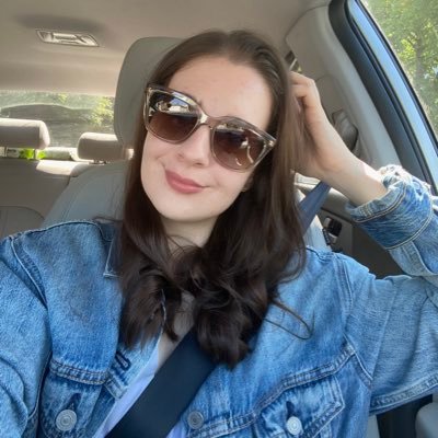 veronicajantoan's profile picture.