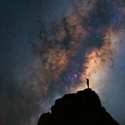 Just trying not to fall off the bottom of the planet.
Award winning astrophotographer from New Zealand ✌️ https://t.co/8XpqhUKkgX