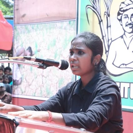 மாநில ஒருங்கிணைப்பாளர் மாணவர் பாசறை #ntk
பேரன்புக்கு அடிமையானவள்/
தமிழ்த்தாய் எனக்கு உயிரானவள்