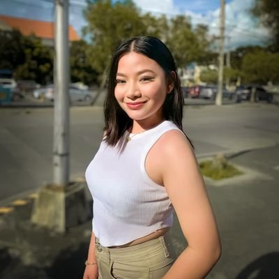 defnot_elyy's profile picture. Glory is All His. ♡