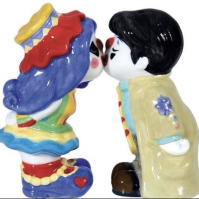 fmlawbihj's profile picture. 🅱🅾🅾🅱