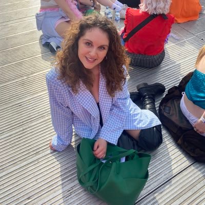 reporter @TheStage / poet and shamefaced blogger | MA english @uniofstandrews | MA creative writing @royalholloway | she/her |