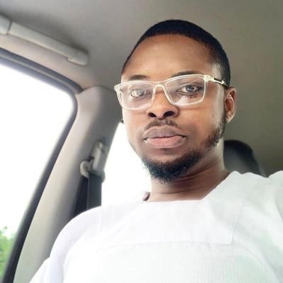 bababili_'s profile picture. Spreading kindness/empathy/sympathy because I care about Humanity. Passionate about Animals & Democracy.