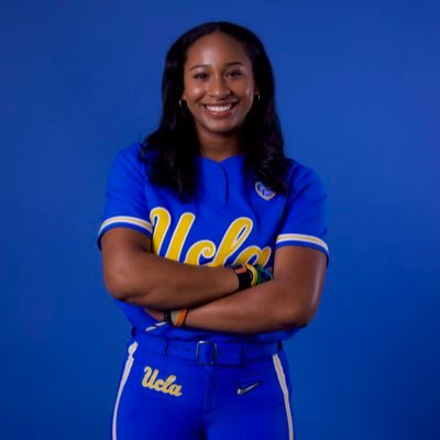 Lady Dukes 18u #23 ⢠2025 ⢠MIF/OF⢠PCHS ⢠Ranked #2 in 2025 class ⢠ucla sb commit