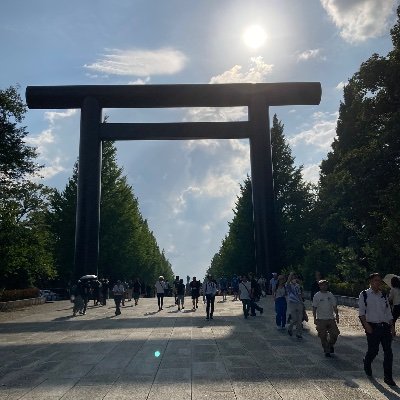 中国😡生まれ、長州育ちの(帰化)日本人。育ててくれた日本を心から愛する愛国者。昔も今も安倍総理を敬愛してます。安倍総理の志を受け継ぐ日本保守党支持してます❗️
日本保守党党員No. 16xxx1

#安倍元総理の慰霊碑建立

サッカー関連もつぶやきます。
#レノファ山口 サポーター