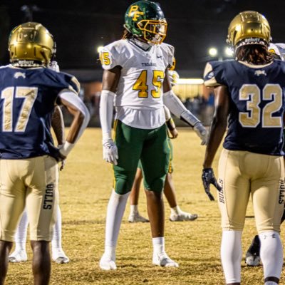 1st team all conference|east all⭐️|-6’4,230,6’8 Wingspan DE/OLB@ Pine forest High school|-3.6GPA|-Co’24|910-964-6074|NCAA ID# 2304889875 |𝐓𝐑𝐔𝐒𝐓 𝐆𝐎𝐃🤞🏾|