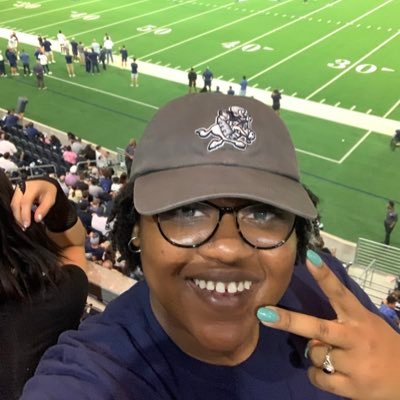 She/Her. FOLLOW me for EVERYTHING #DallasCowboys #CowboysNation!