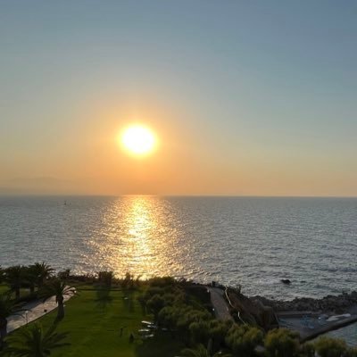 herawong's profile picture. 