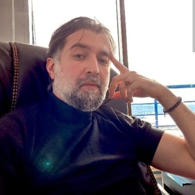 J'aime apprendre de nouvelles choses et suis toujours prêt à relever un défi.
Je recherche une partenaire de vie… ou au moins quelqu'un avec qui regarder des F