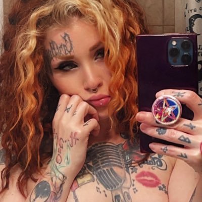 I’m a sad bitch..but I’m a bad bitch💖💜💙💋NSFW💋 level 34🦂Scorpio🦂 5’2❤️in love with Lucy 😵‍💫 Molly💊and Money💰OF and snap premium coming soon💋