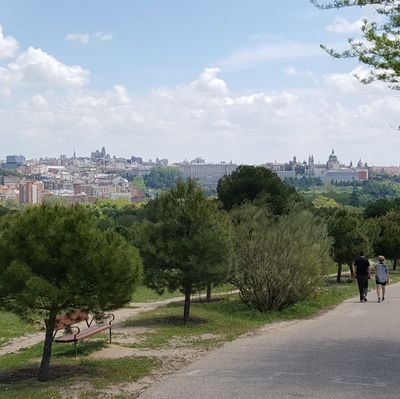 Revuelta Verde Vecinal 🌲🌳🌱🌾
Se busca país verde para exilio tranquilo
#MadridEsEuropaNoMiami
#NoALaTala 
#NoOlvidamos
#MismosPerrosMismaLey
#NoALaCaza