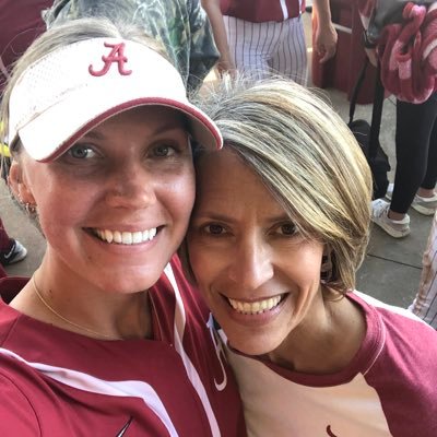 wife, mom and lover of all things softball! Roll Tide!!! ❤️#7❤️